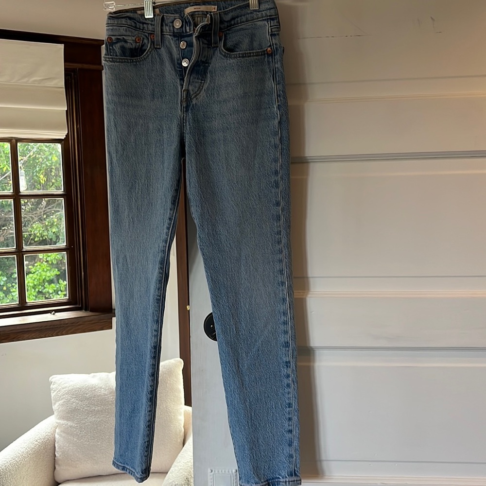 Levi’s Wedgie Jeans